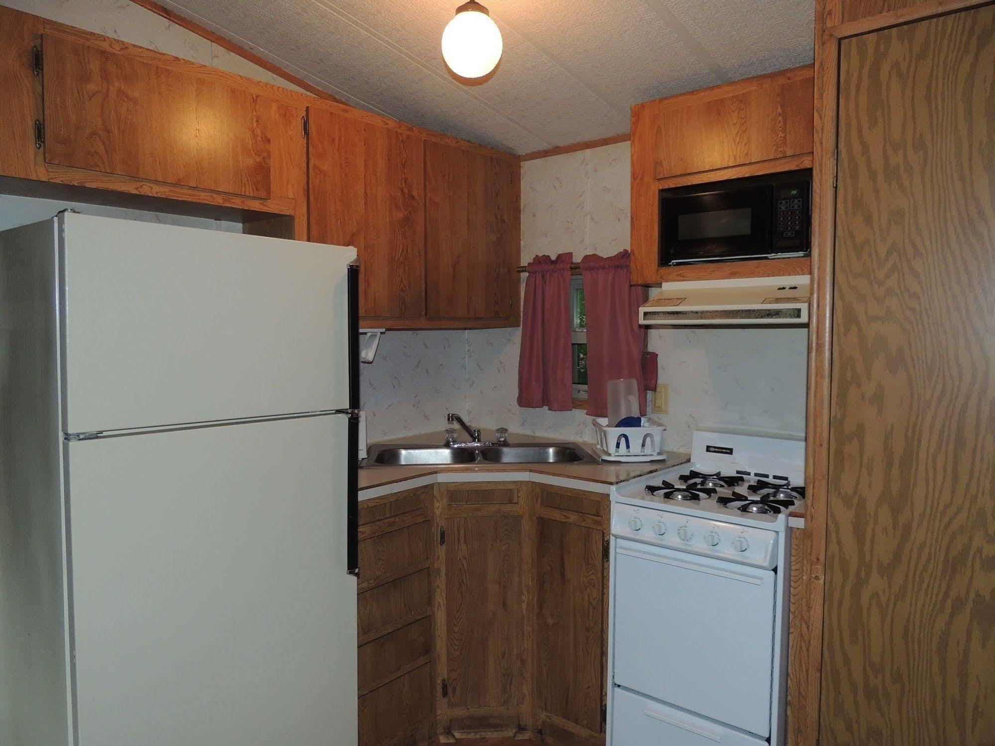 Lake George Escape - Campground ウォレンズバーグ エクステリア 写真